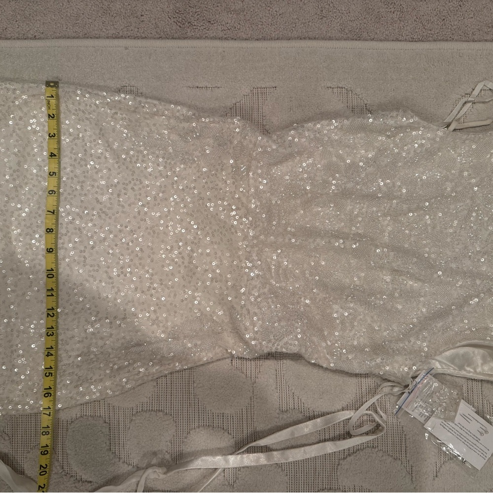 KAREN WILLIS HOLMES Wedding Dress - Picture 12 of 16